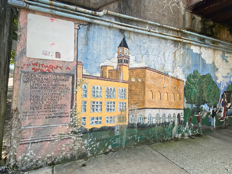 mural in Evanston by artist unknown.
