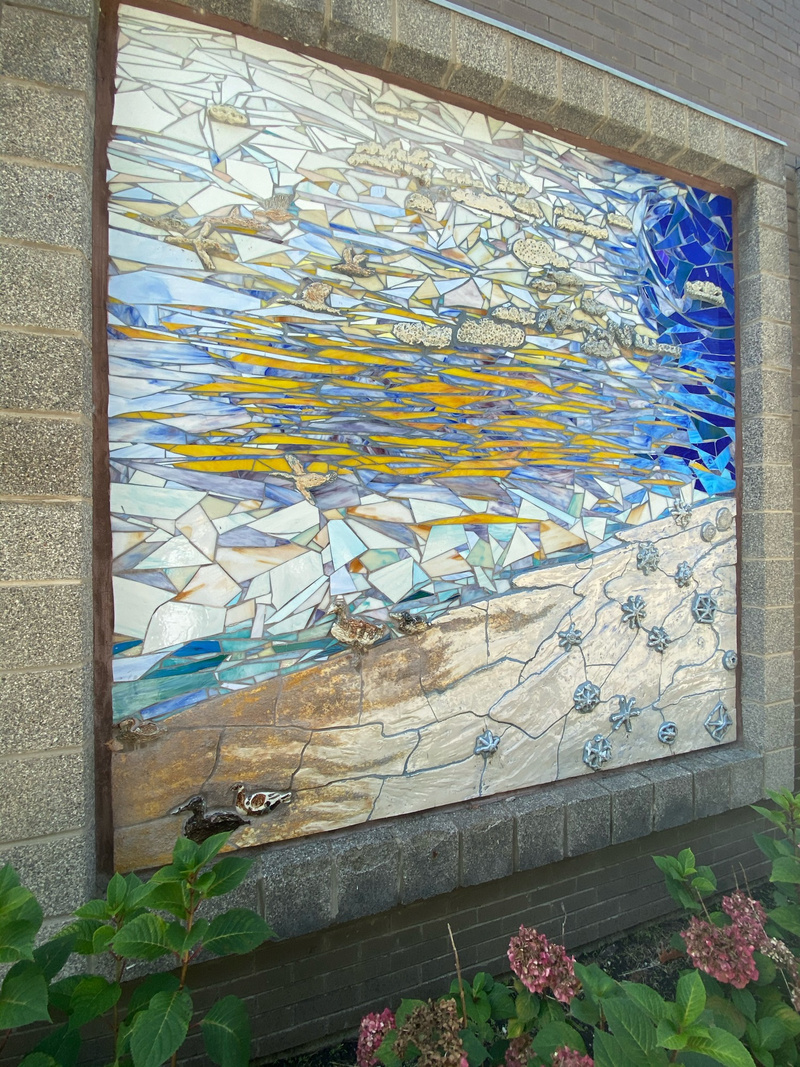 mural in Evanston by artist unknown.