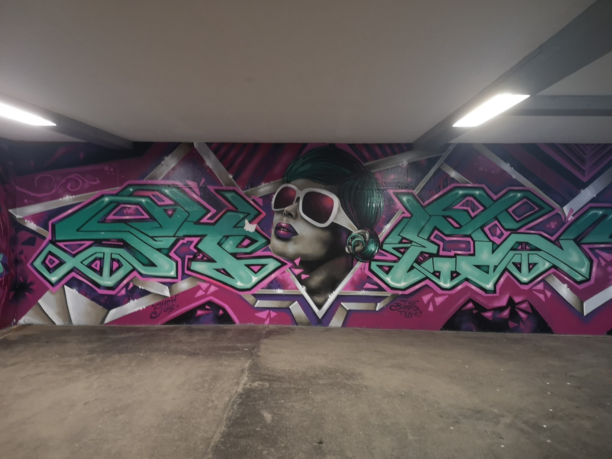 mural in Berlin by artist unknown.