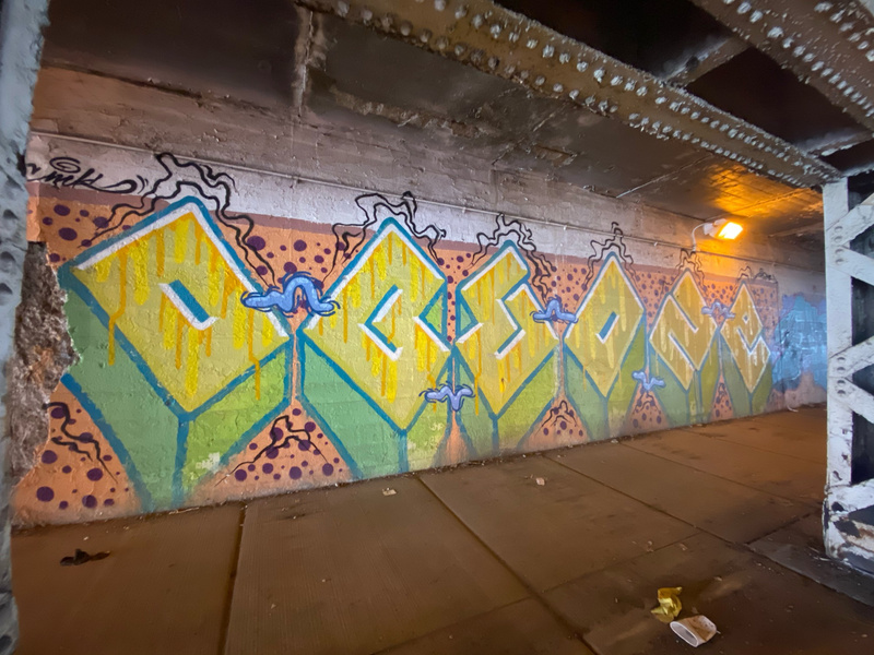 mural in Chicago by artist unknown.