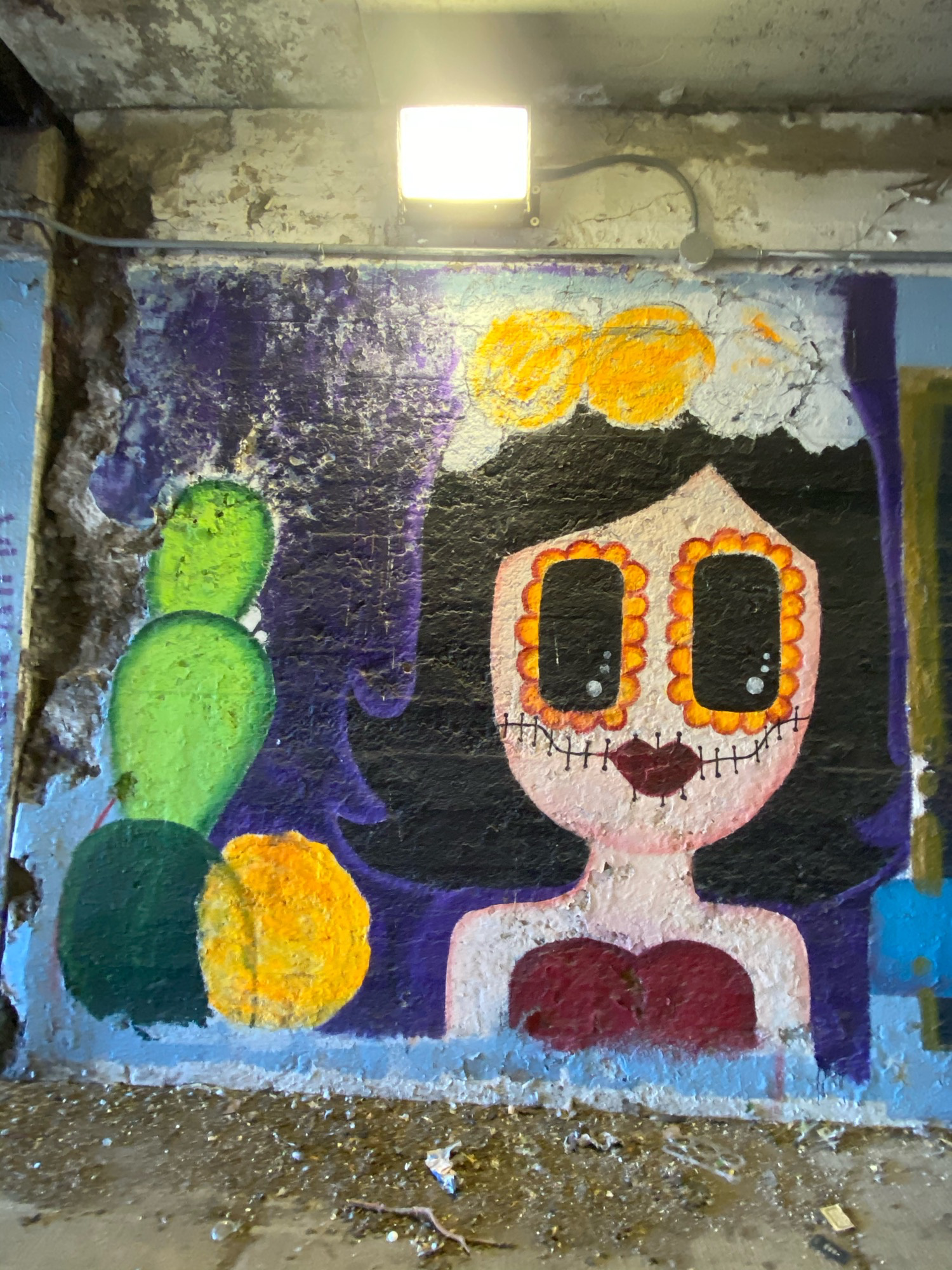 mural in Chicago by artist unknown.