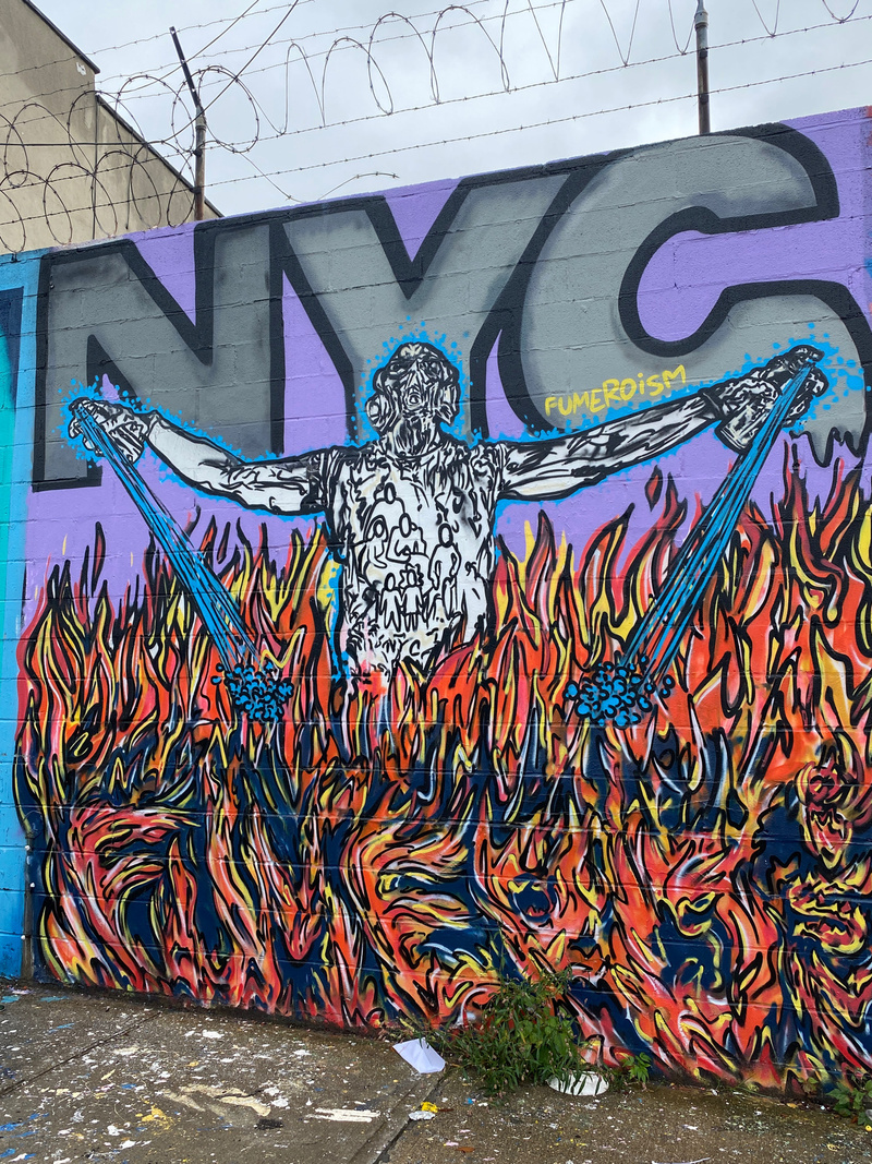 mural in Queens by artist unknown.