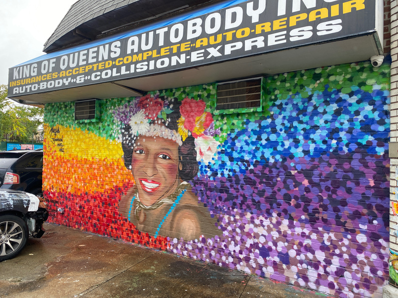 mural in Queens by artist unknown.