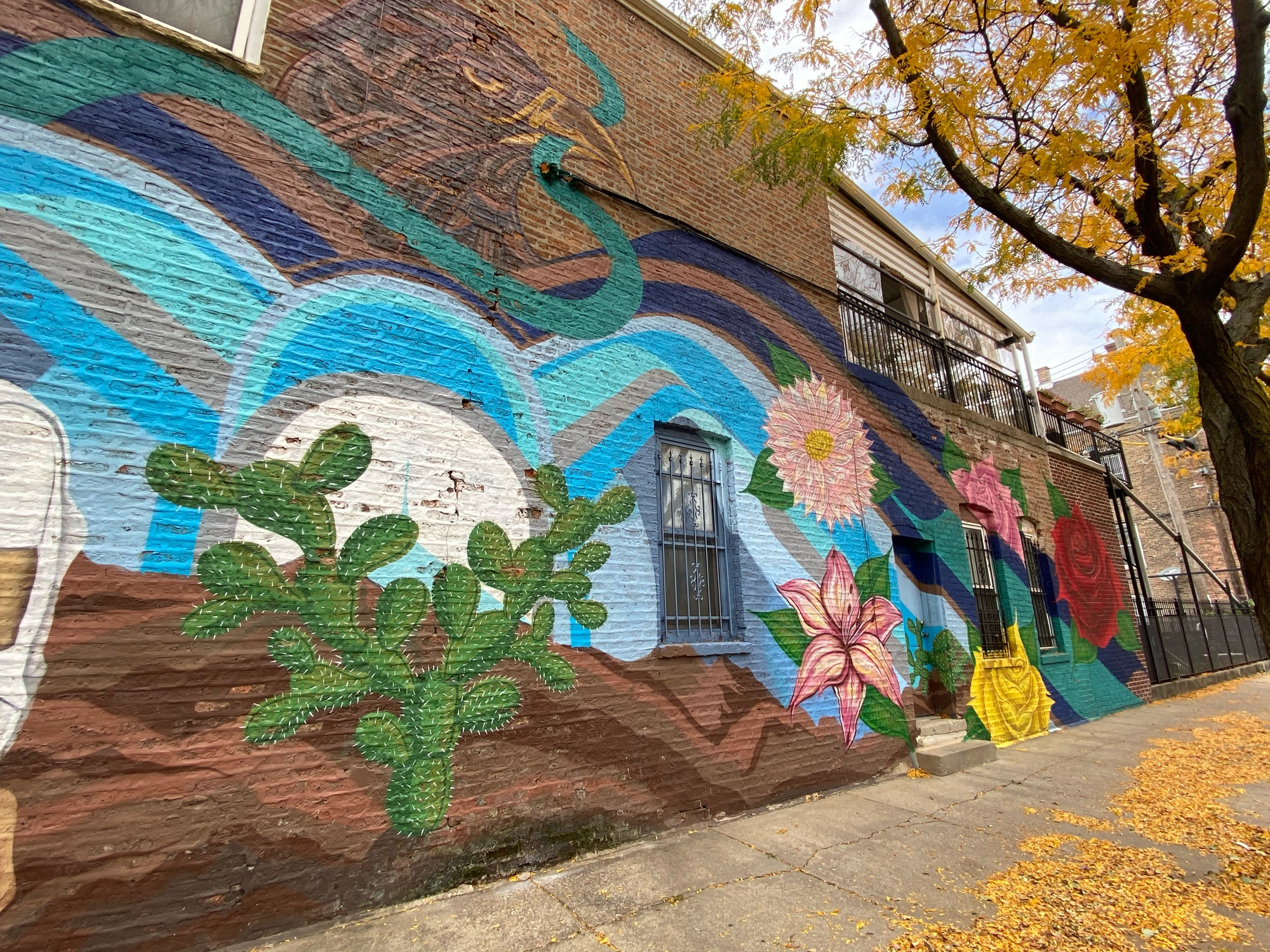mural in Chicago by artist unknown.