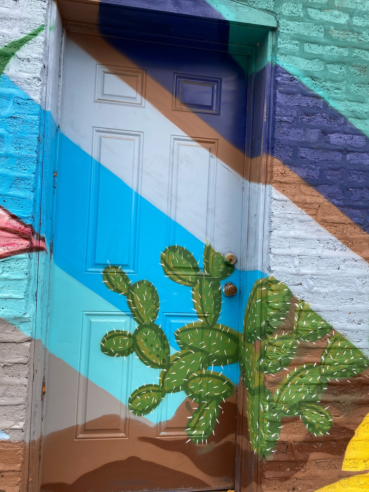 mural in Chicago by artist unknown.