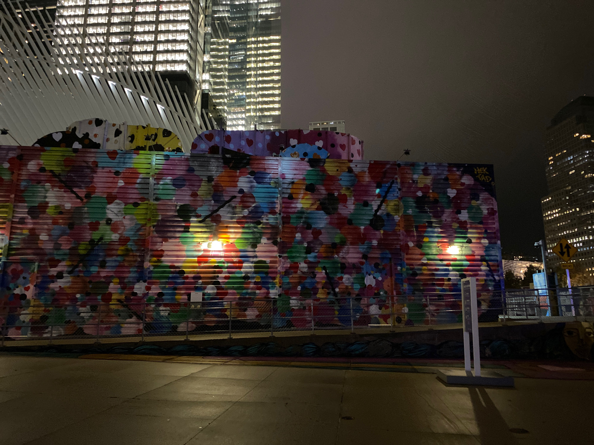 mural in New York by artist Hektad.