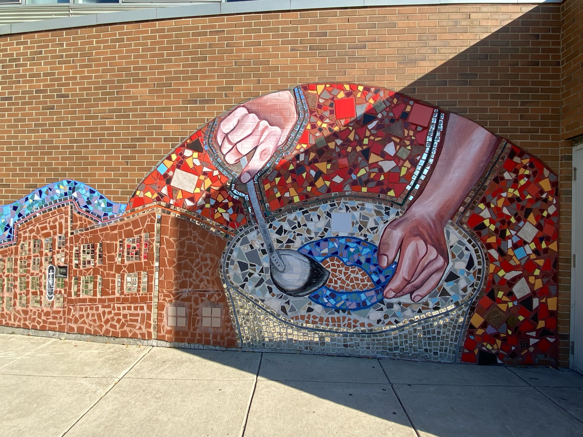 mural in Chicago by artist unknown.