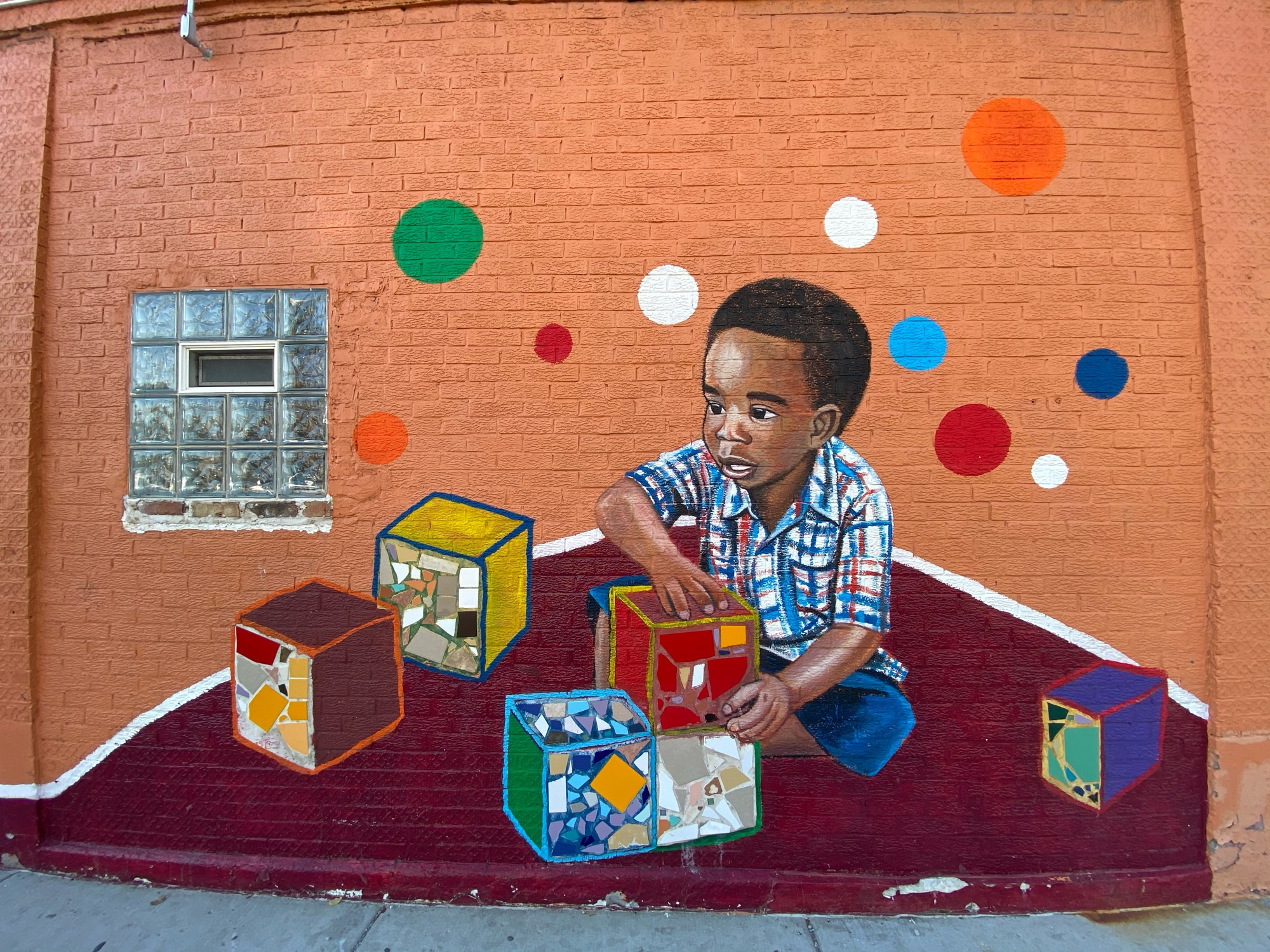 mural in Chicago by artist unknown.