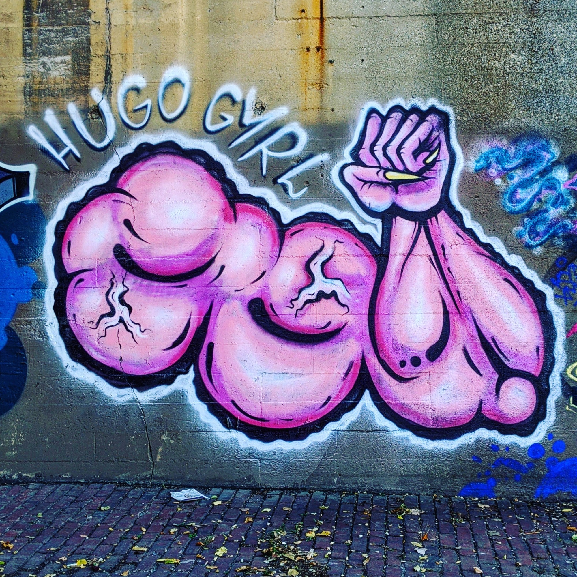 mural in Chicago by artist unknown.