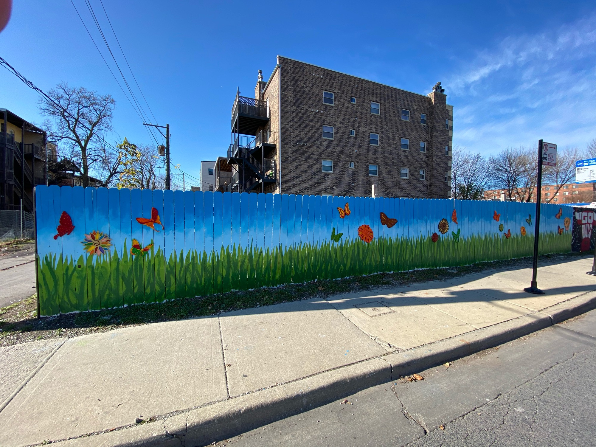 mural in Chicago by artist unknown.