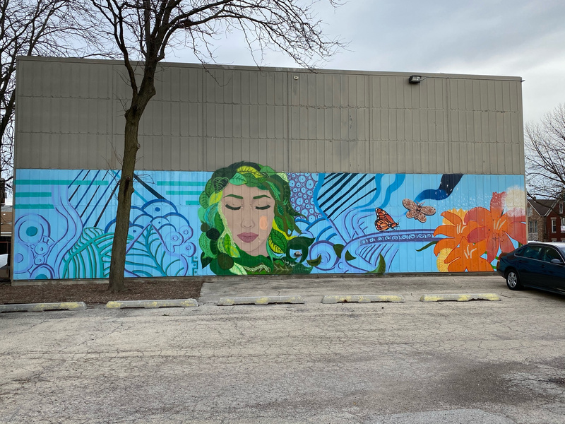 mural in Chicago by artist unknown.