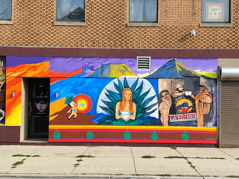 mural in Chicago by artist unknown.