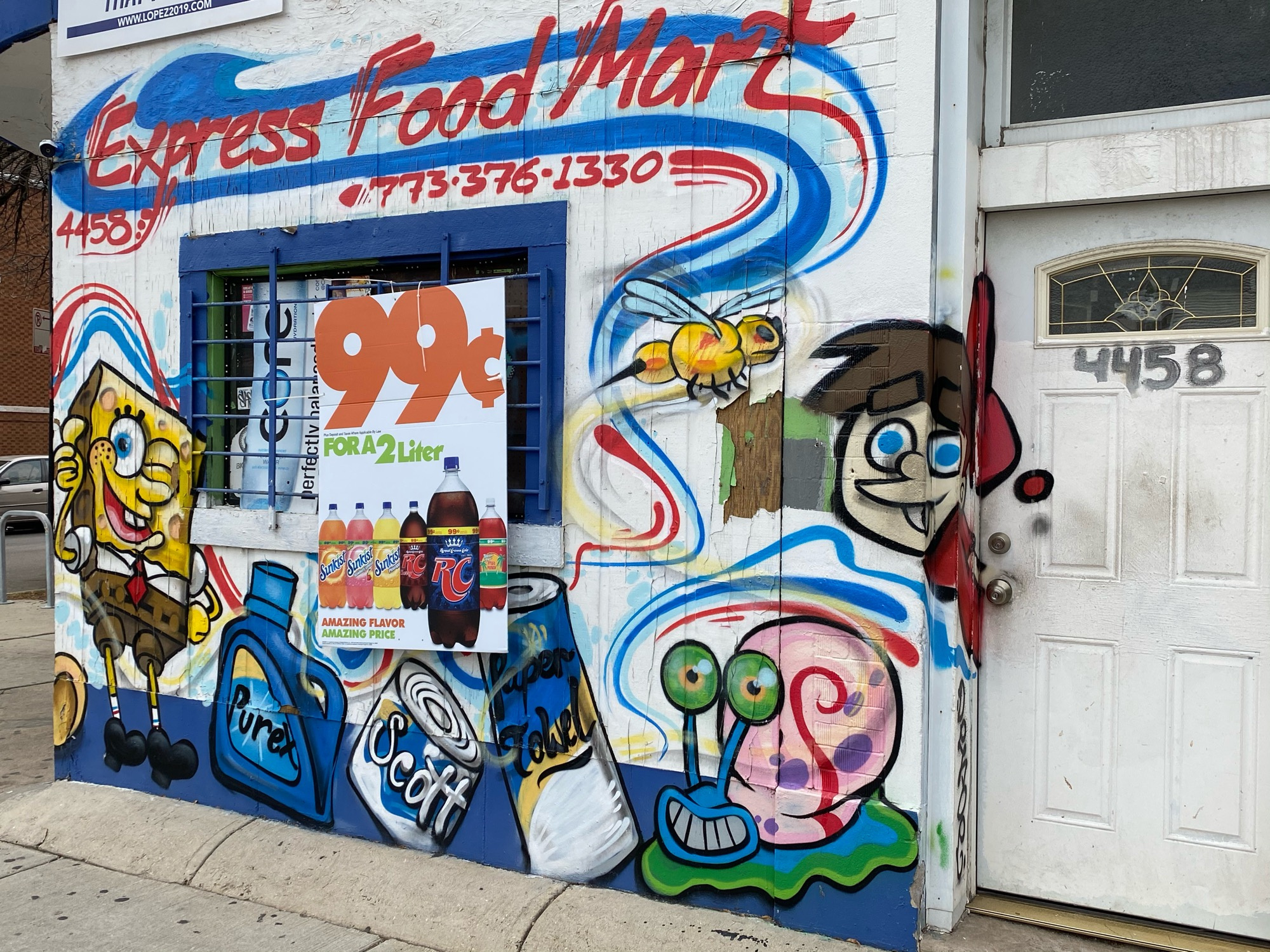 mural in Chicago by artist unknown.