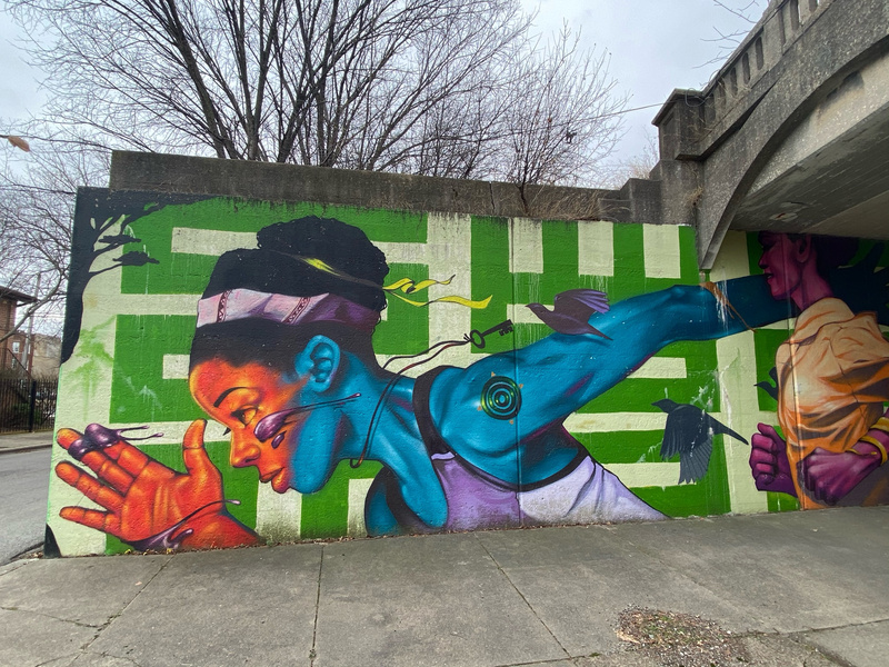 mural in Chicago by artist unknown.