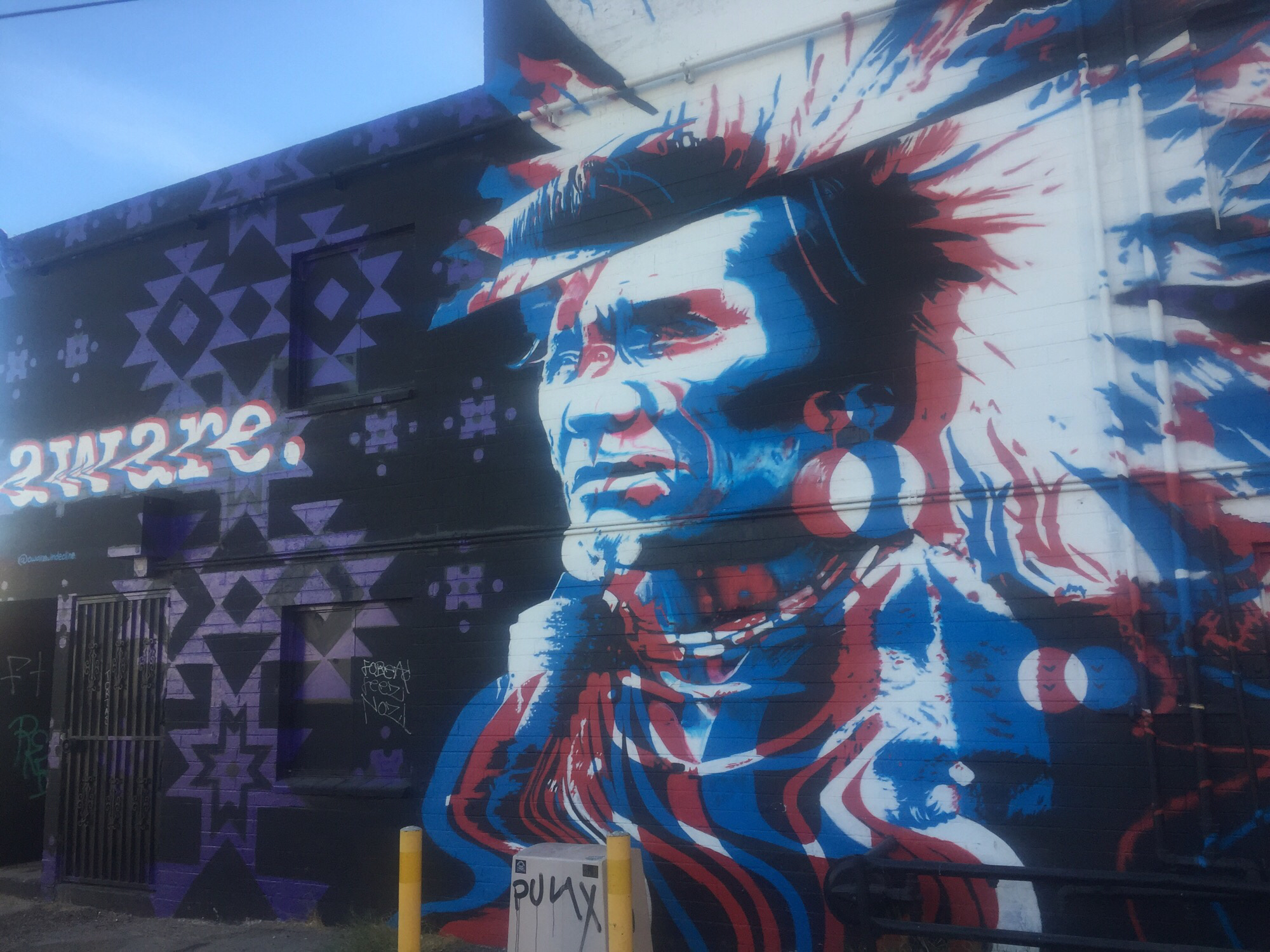 mural in Las Vegas by artist Aware.