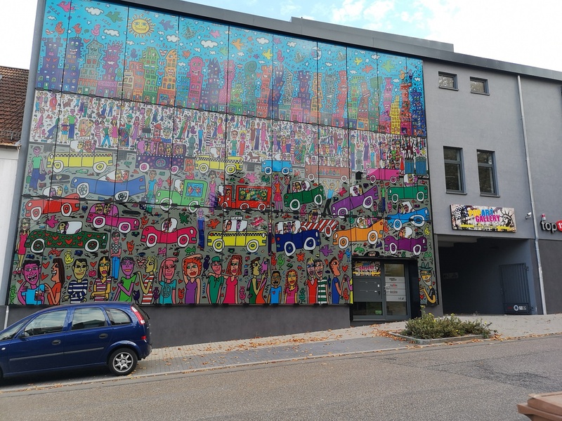 mural in Pirmasens by artist unknown. Tagged: James Rizzi