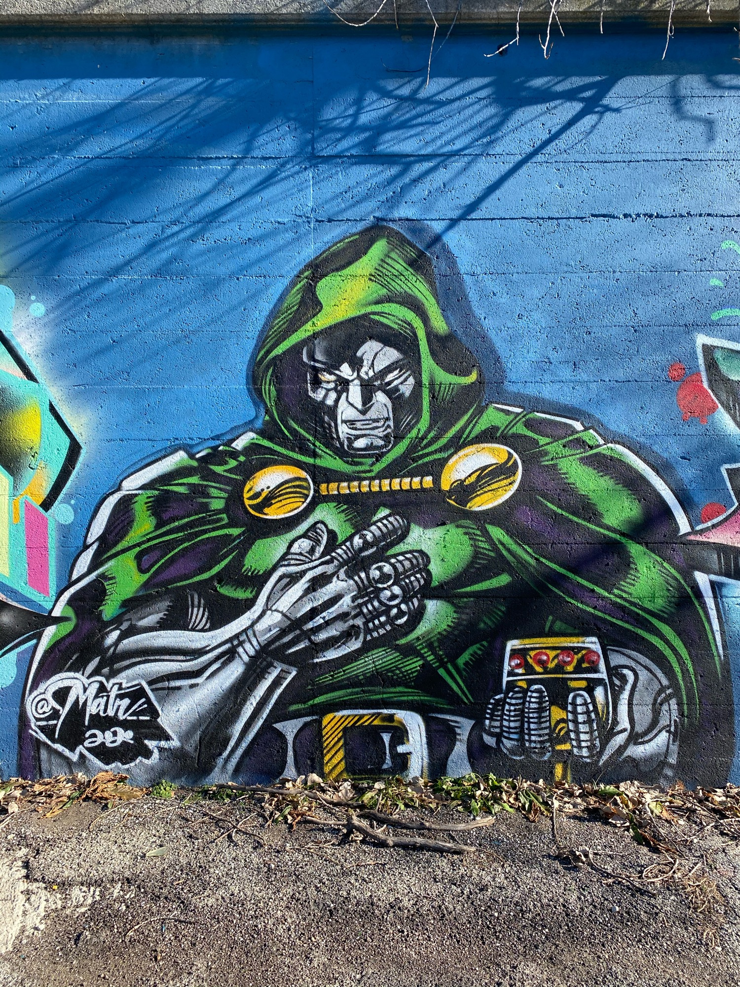 mural in Chicago by artist Matr.