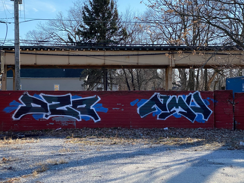 mural in Chicago by artist unknown.