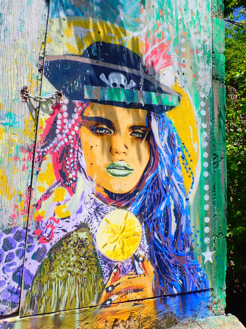 mural in by artist unknown.