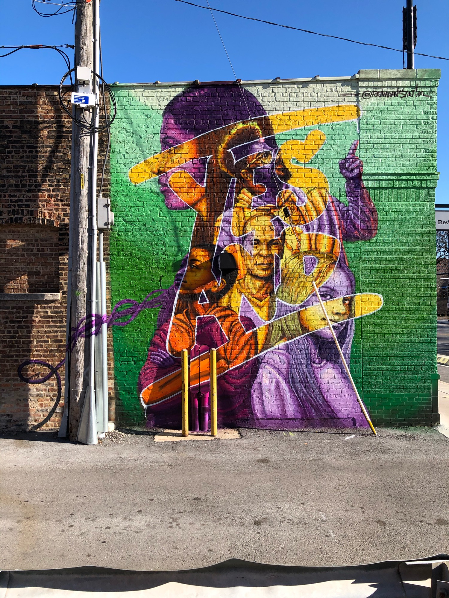 mural in Chicago by artist Rahmaan Statik.