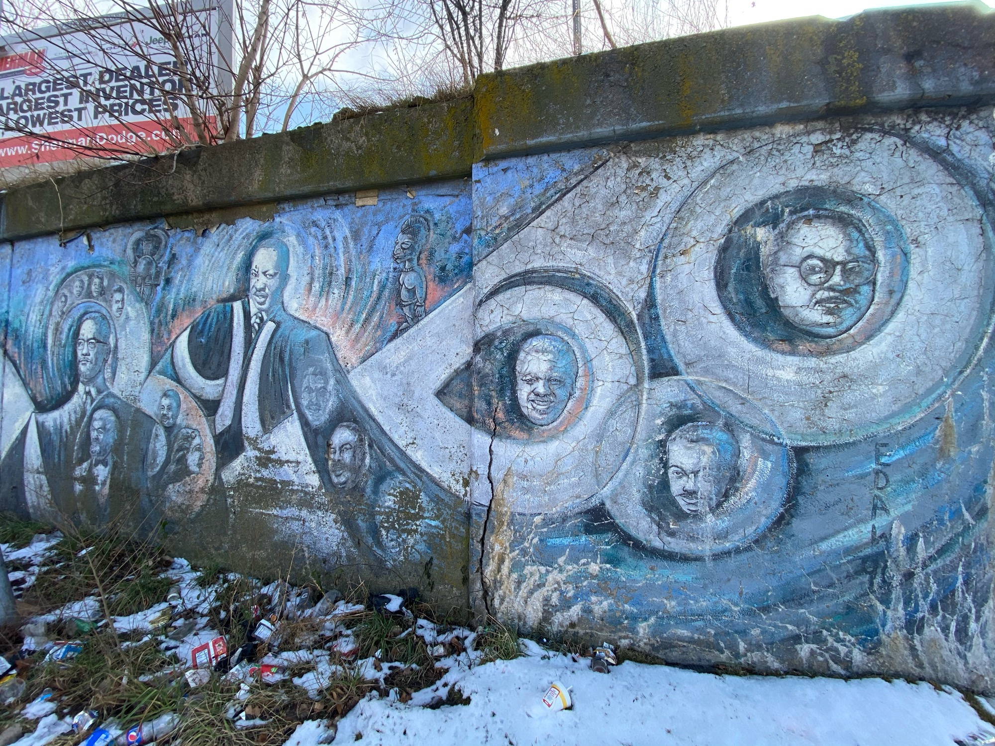 mural in Chicago by artist unknown.