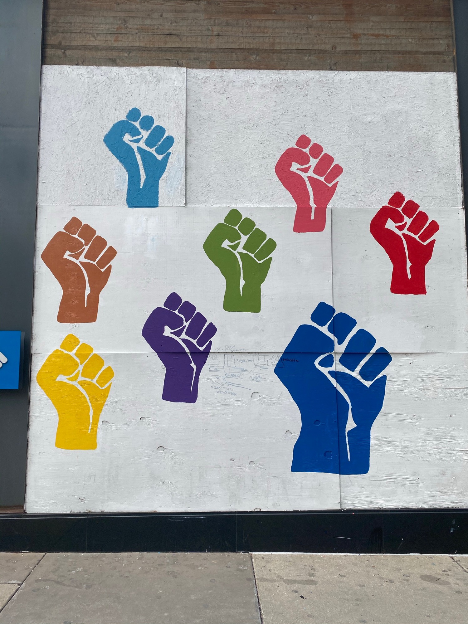 mural in Chicago by artist unknown.