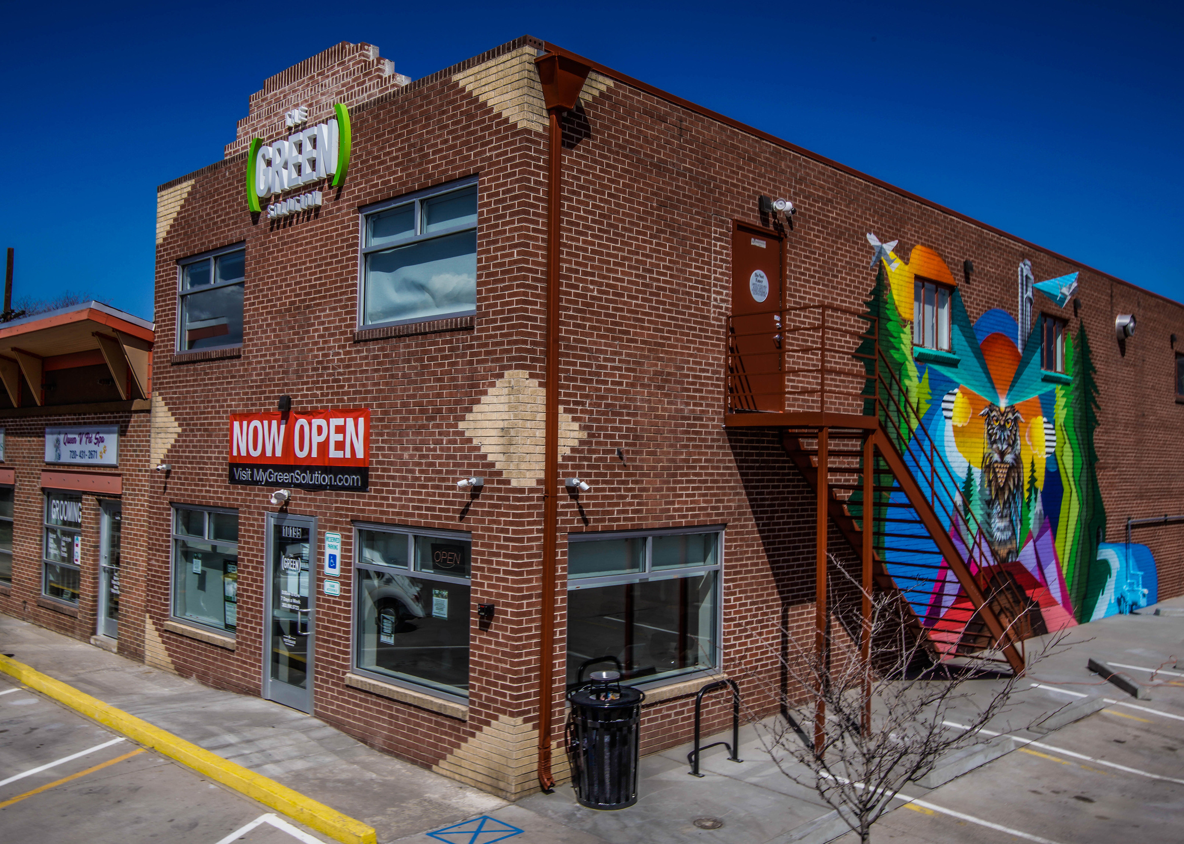 mural in Aurora by artist Pat Milbery.