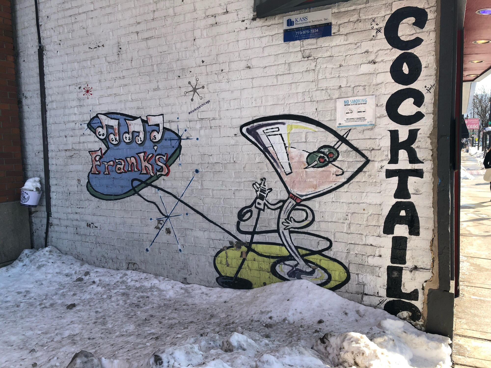 mural in Chicago by artist unknown.