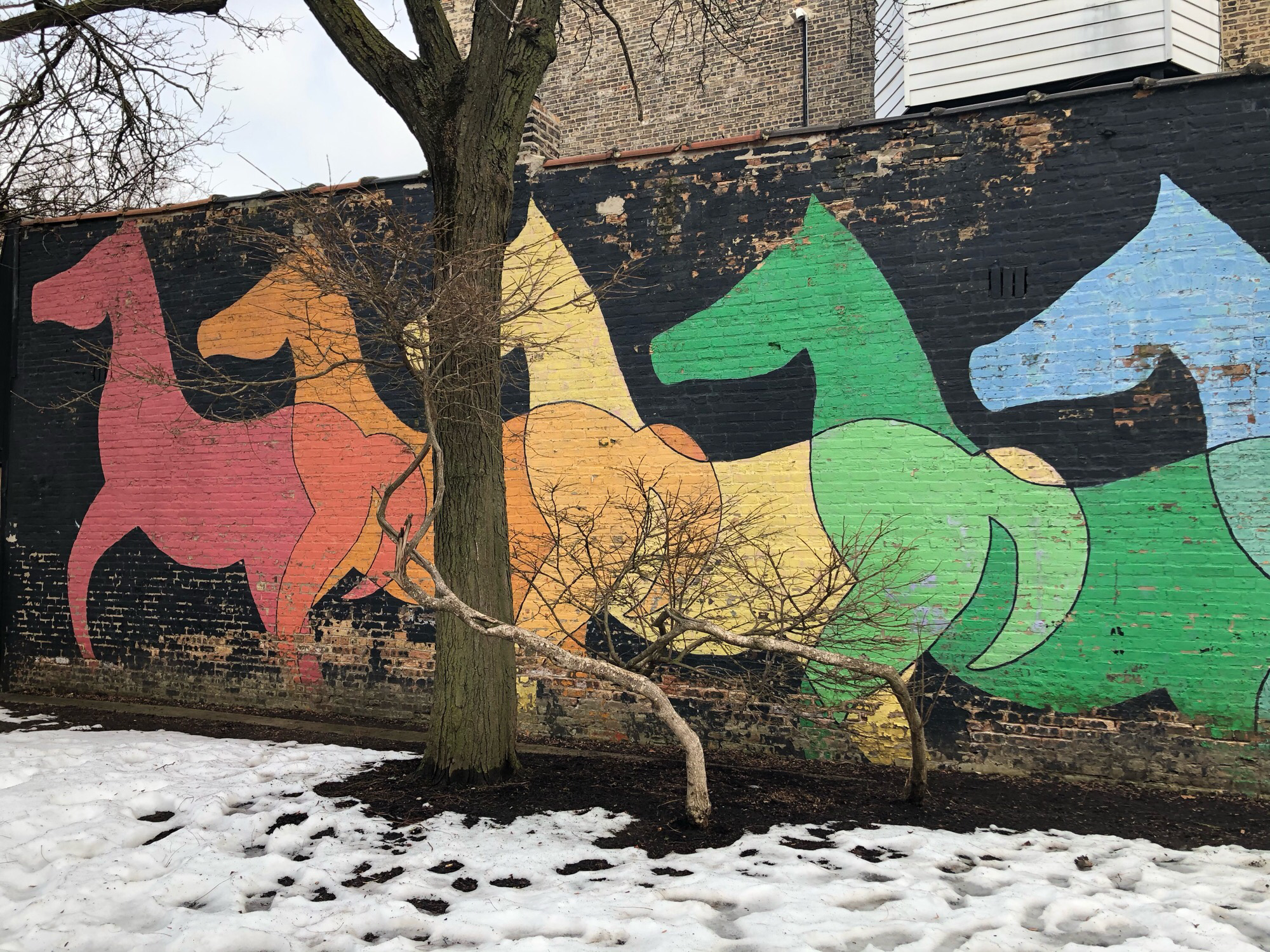 mural in Chicago by artist unknown.