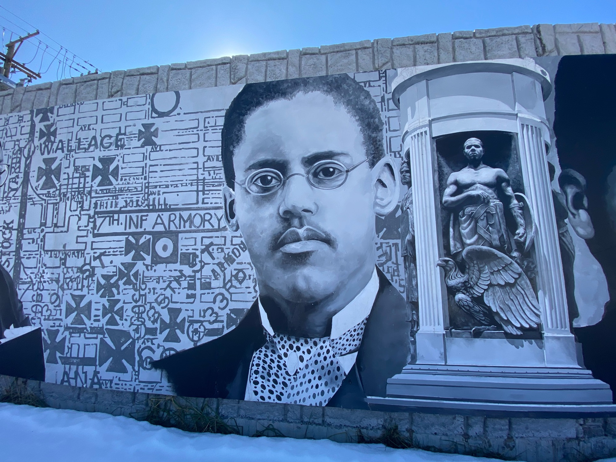 mural in Chicago by artist Shawn Michael Warren.