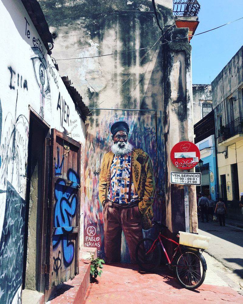 mural in La Habana by artist unknown.
