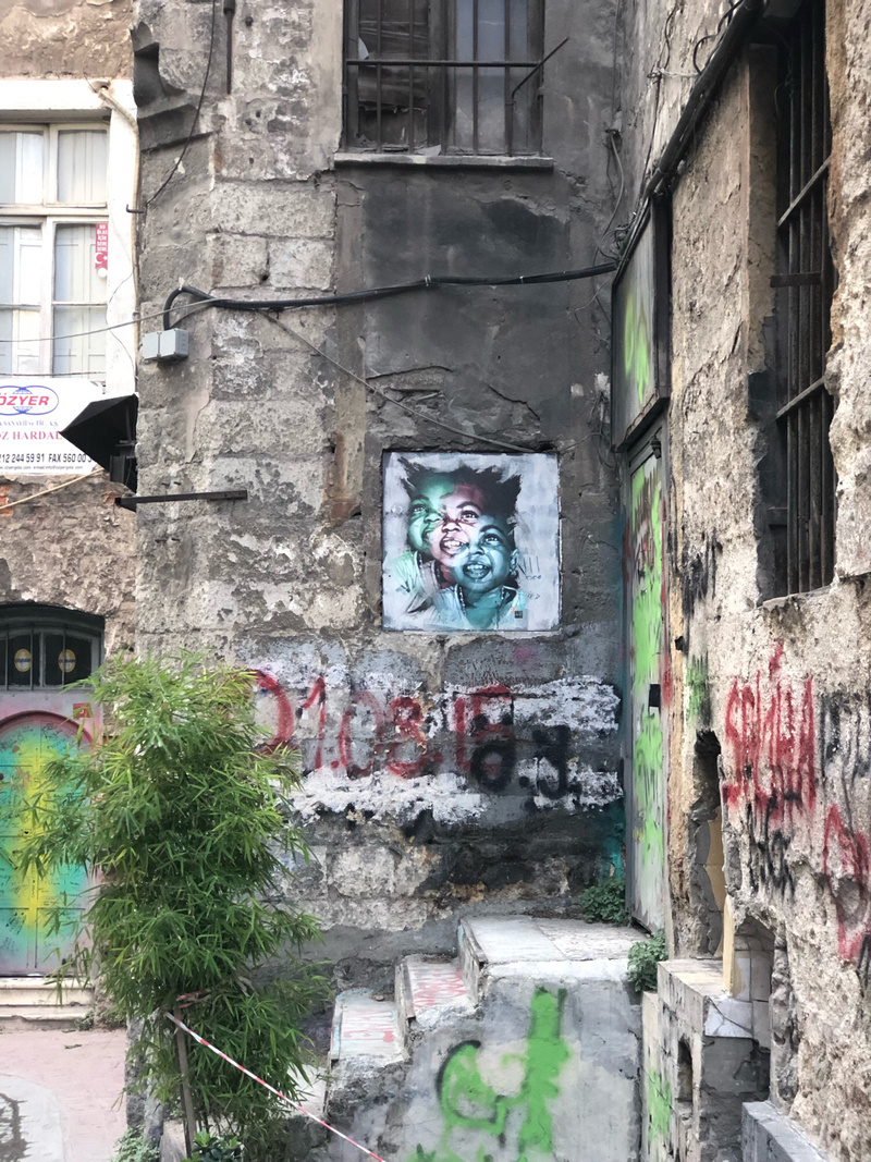 mural in by artist unknown.