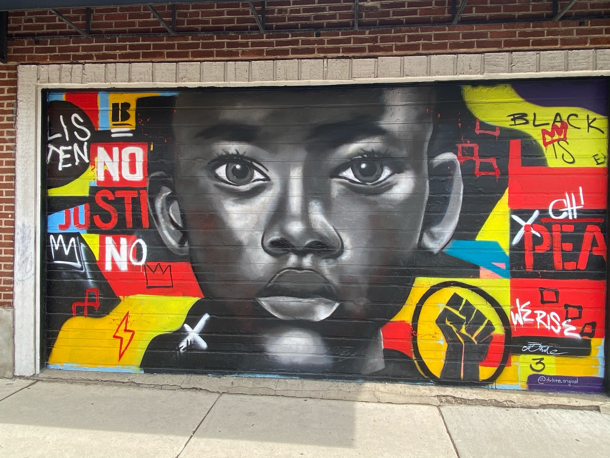 mural in Chicago by artist Dwight White II.