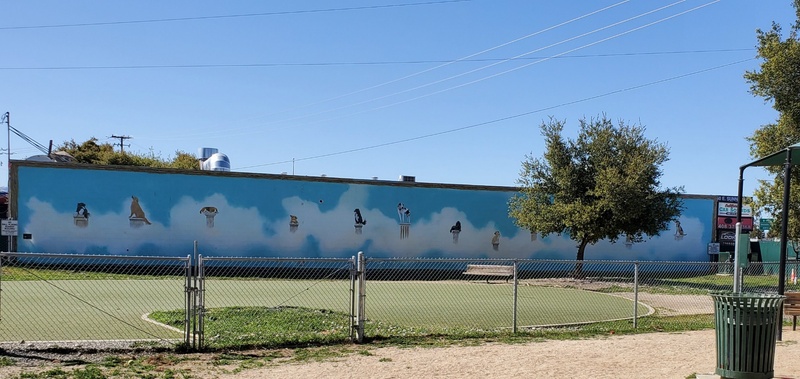 mural in by artist unknown.