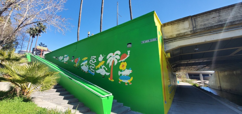 mural in by artist unknown.