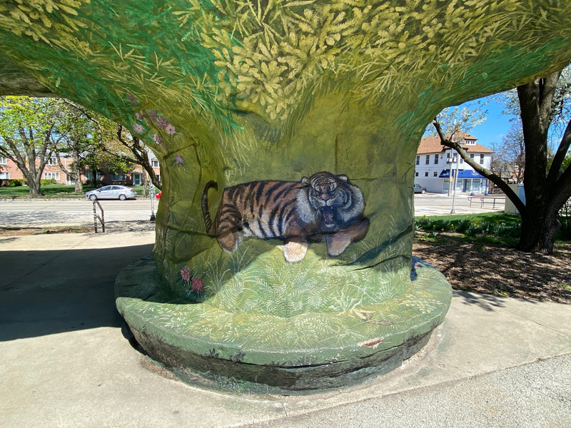 mural in Brookfield by artist unknown.