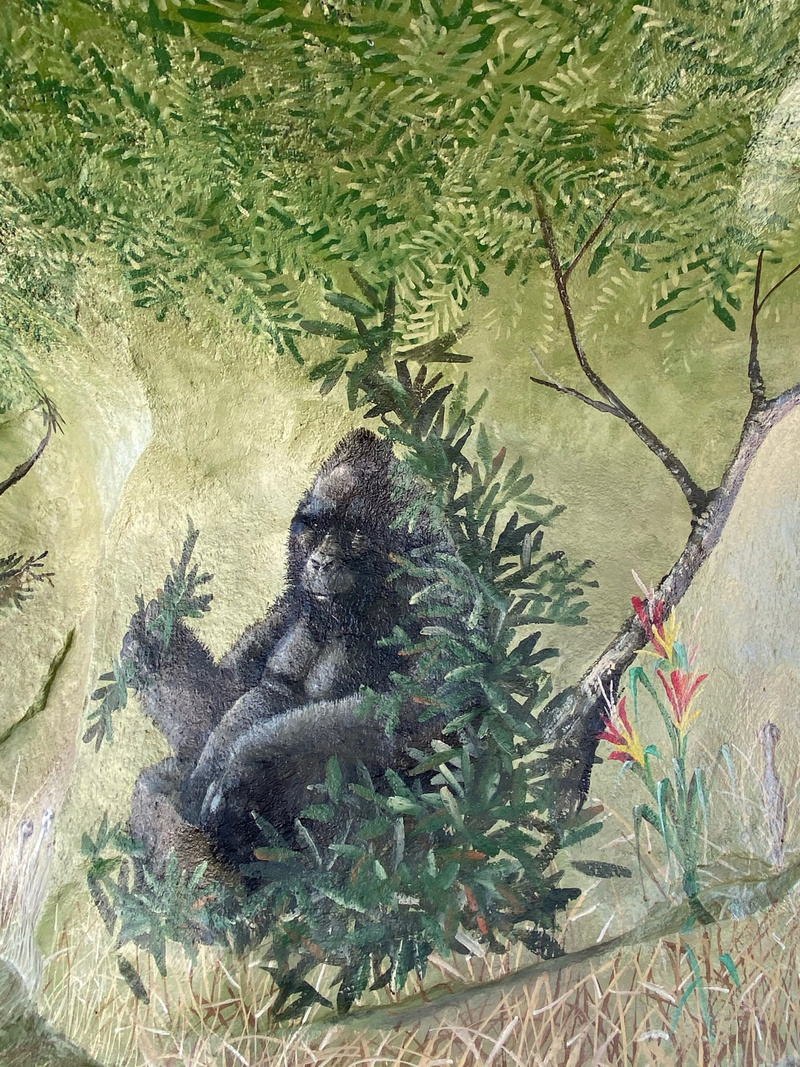 mural in Brookfield by artist unknown.