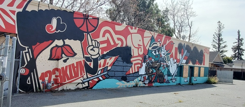 mural in by artist unknown.