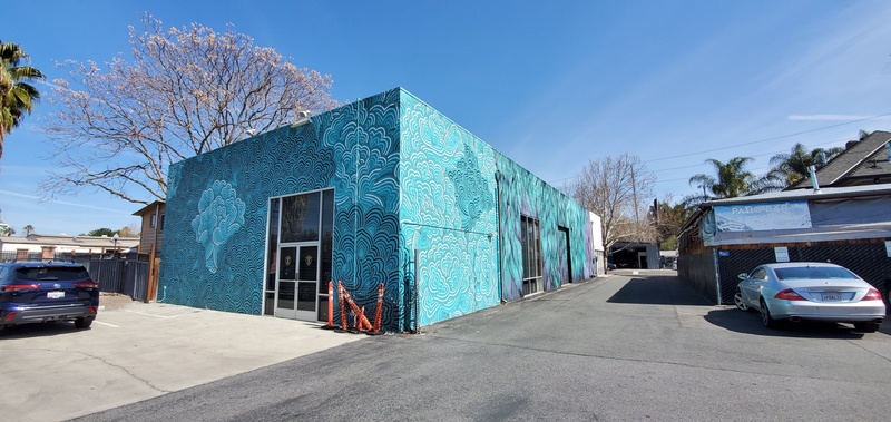 mural in by artist unknown.