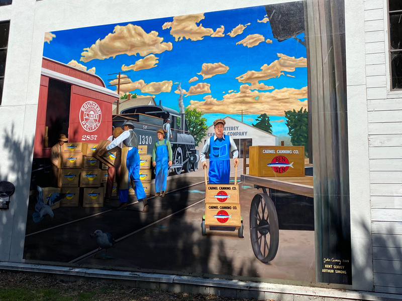 mural in Monterey by artist unknown.