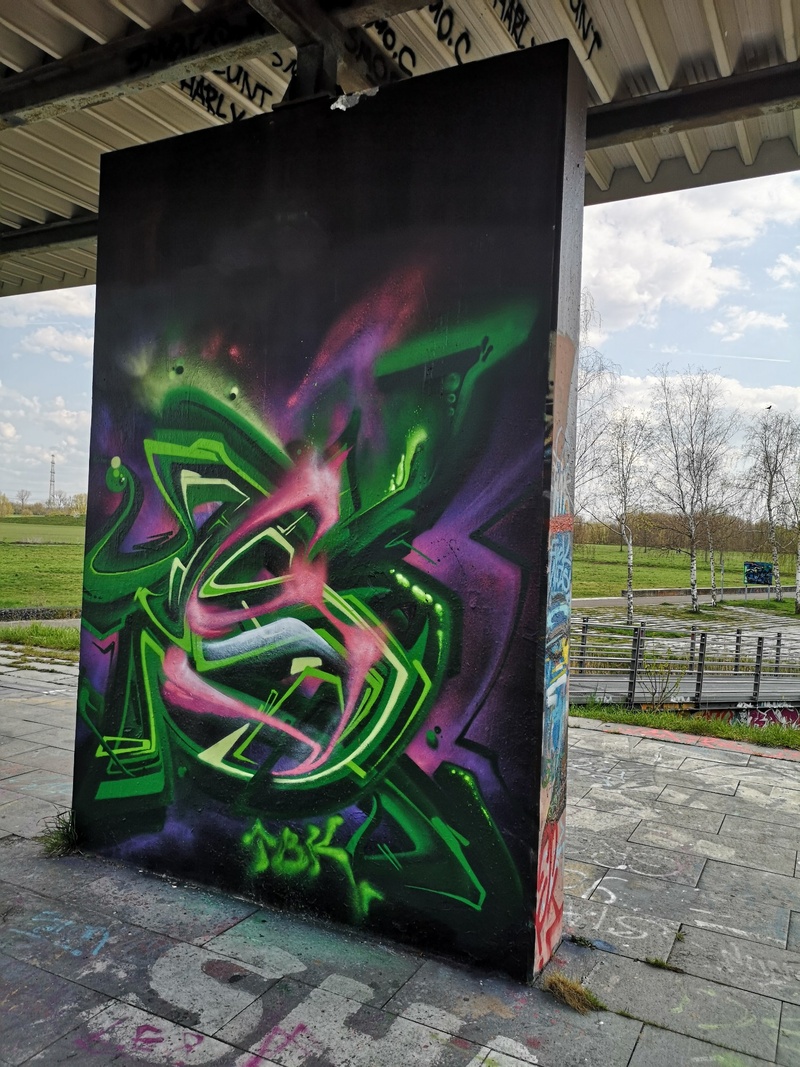 mural in Berlin by artist unknown.