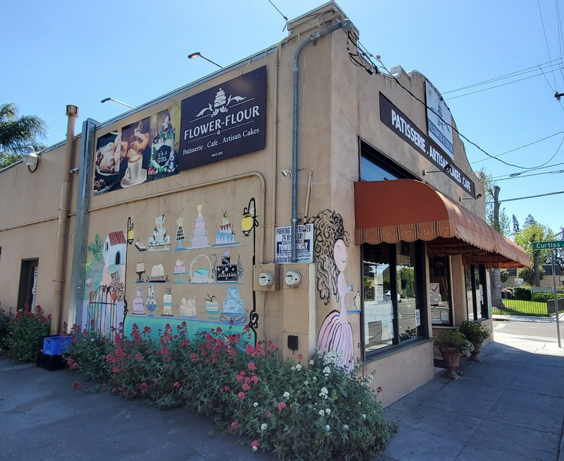 mural in by artist unknown.