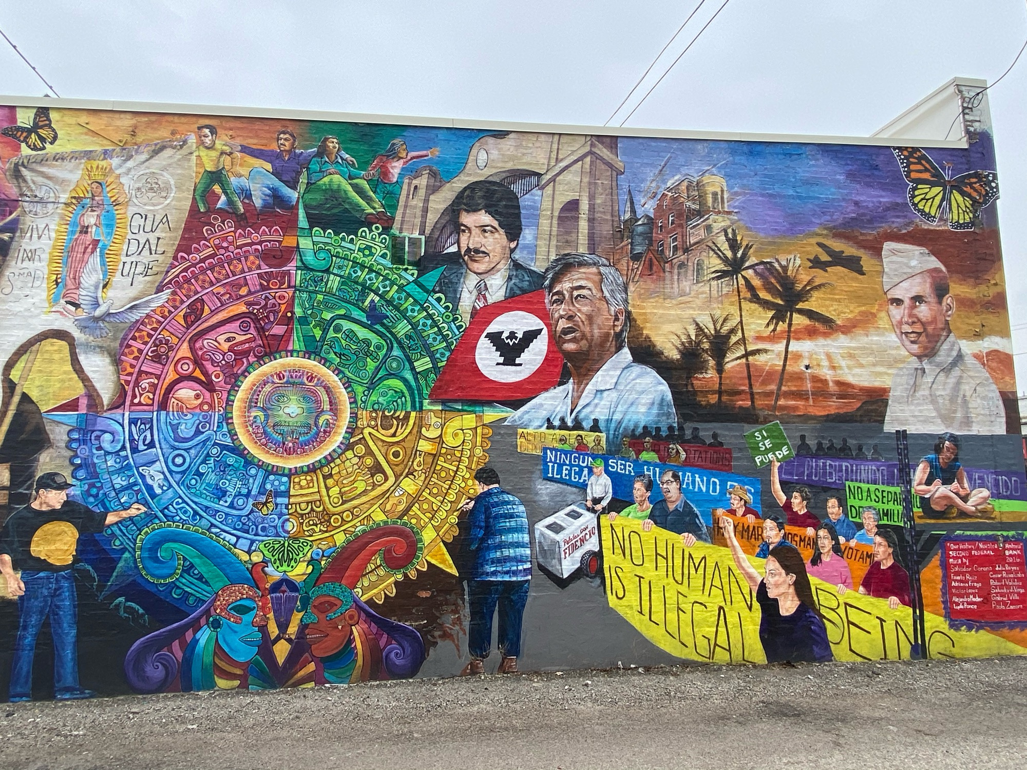 mural in Chicago by artist unknown.