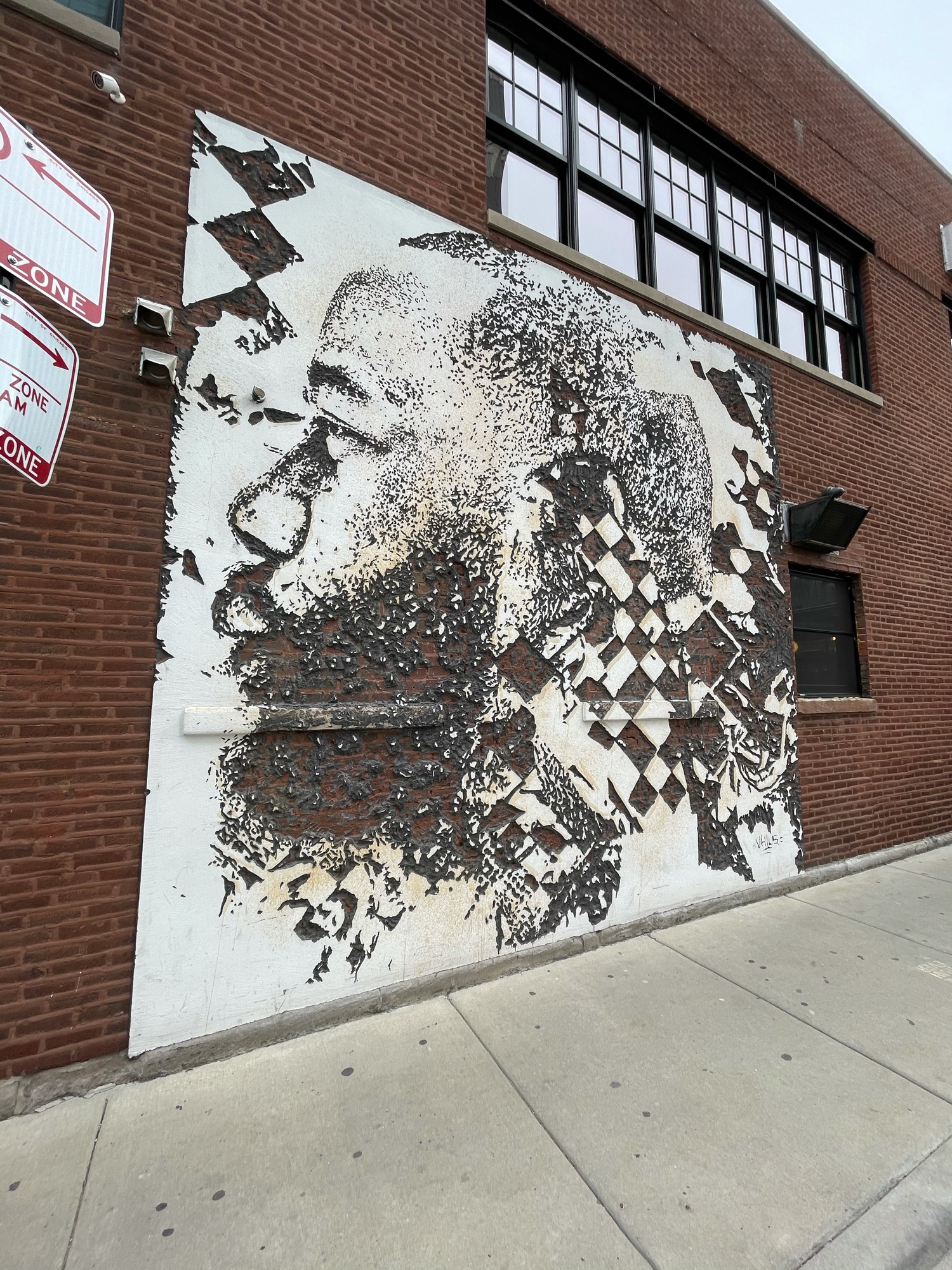 mural in Chicago by artist Vhils. Tagged: Joe Freshgoods