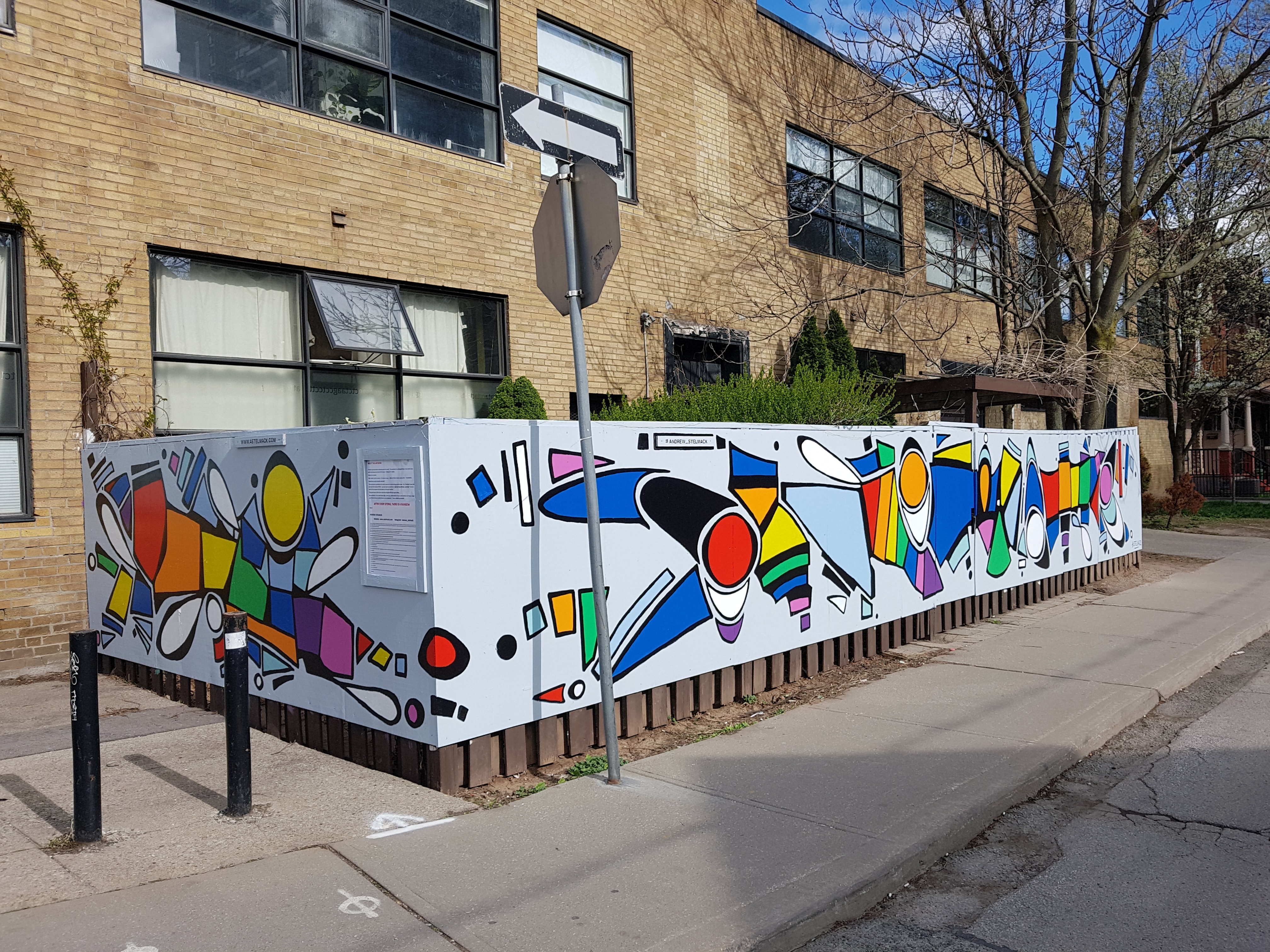 mural in Toronto by artist Andrew Stelmack.