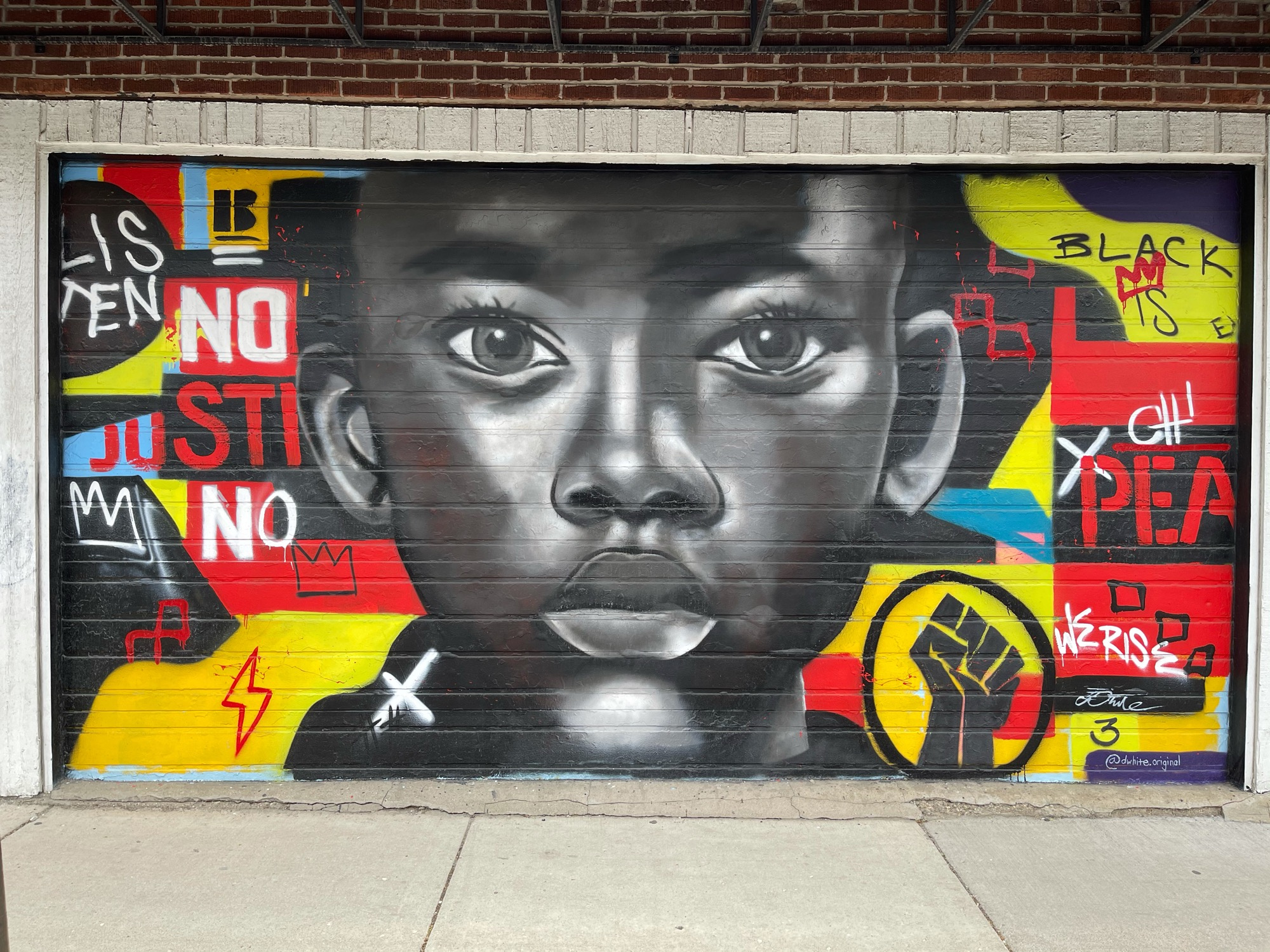 mural in Chicago by artist Dwight White II.