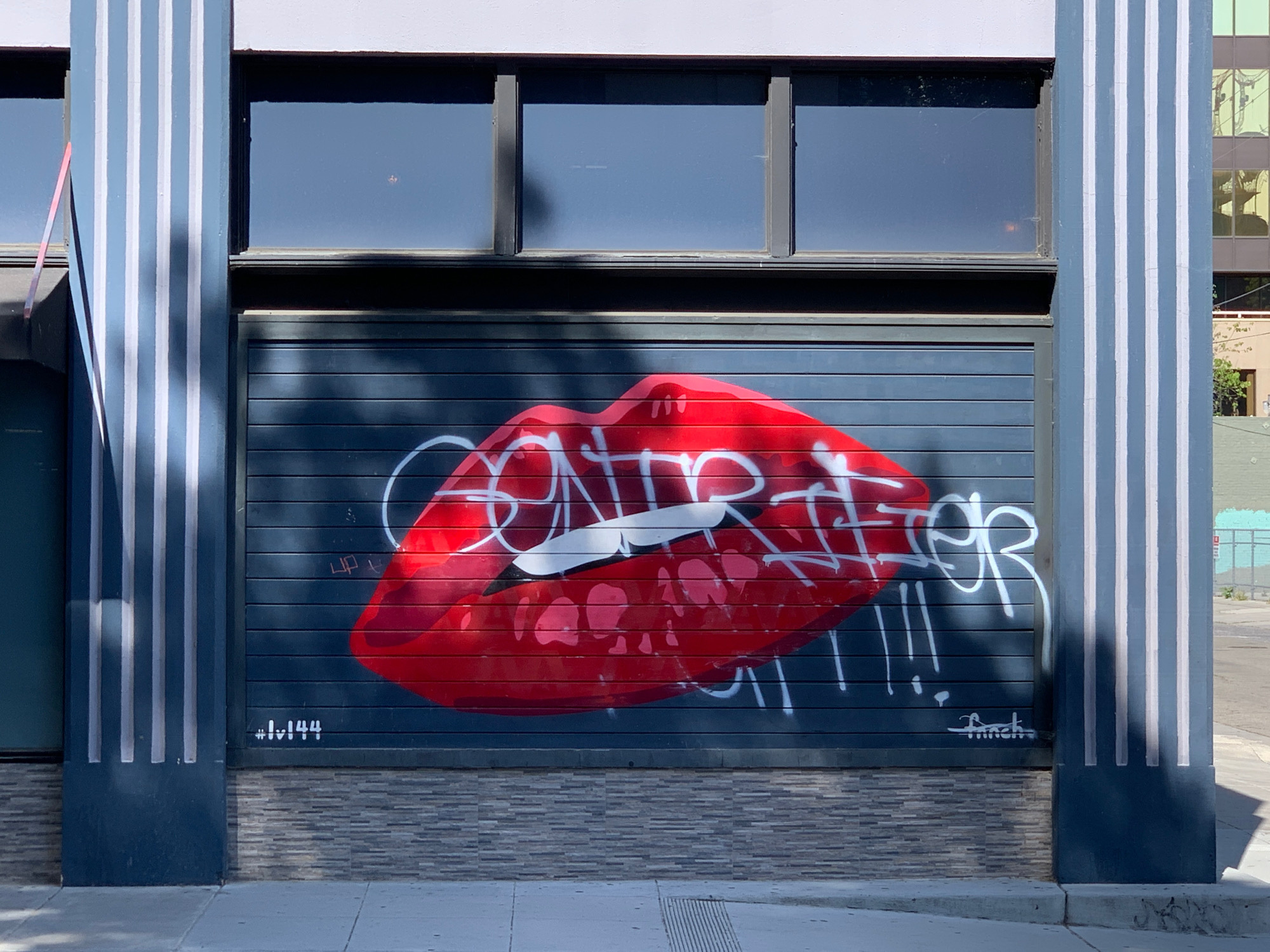 mural in San Jose by artist fnnch.