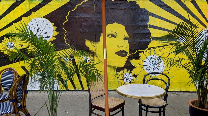 mural in by artist unknown.