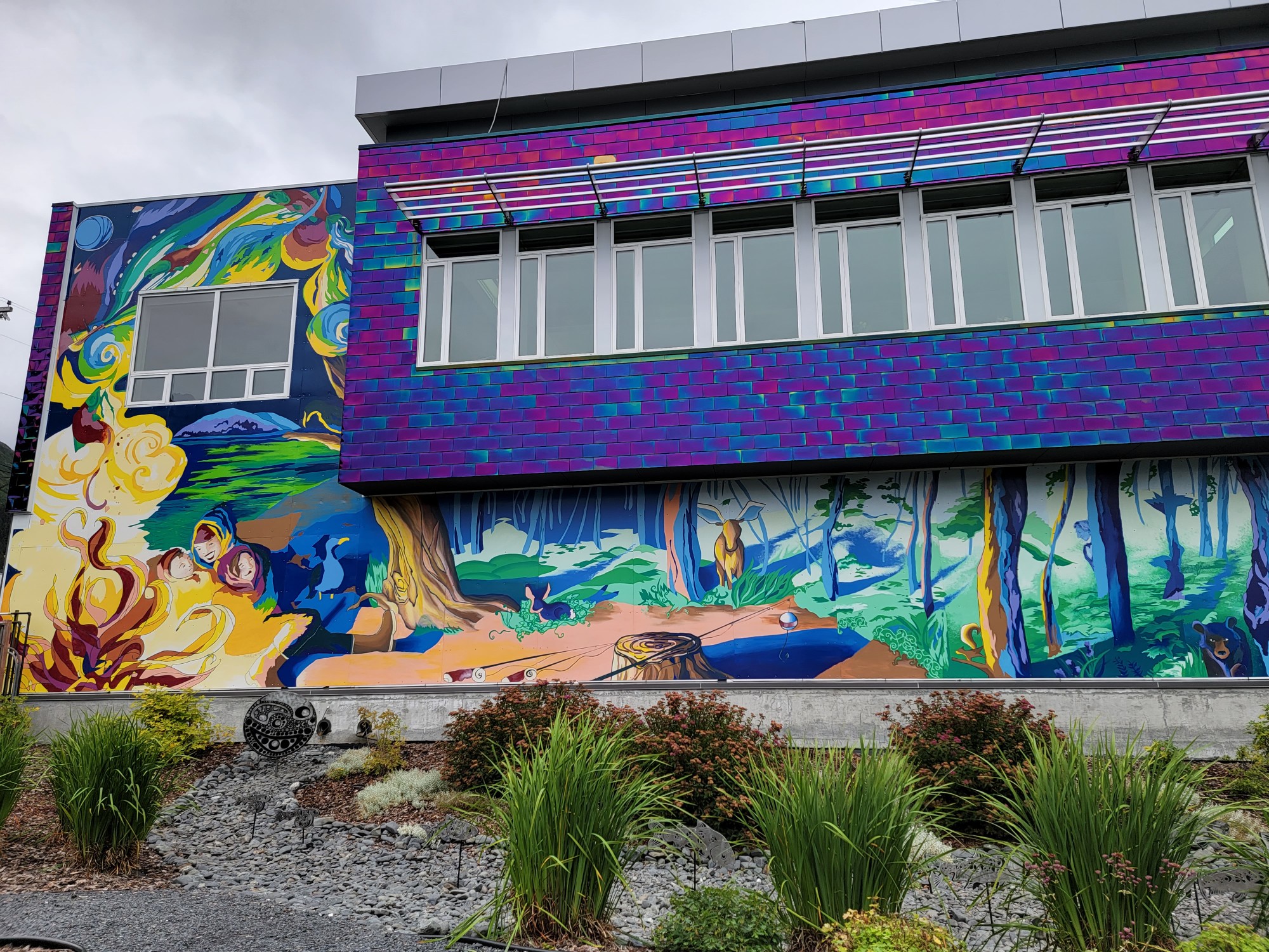 mural in Seward by artist unknown.