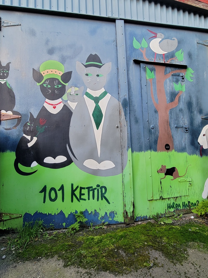 mural in by artist unknown.